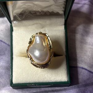 Gold Pearl-Style Statement Ring - Women